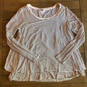 Old Navy double layer maternity/nursing shirt